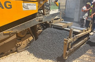 Gemlik Belediyesi Hisar Mahallesi’nde Asfalt Çalışmalarına Hız Verdi